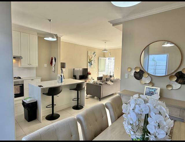3 BEDROOM TOWNHOUSE FOR SALE IN SUNNINGDALE